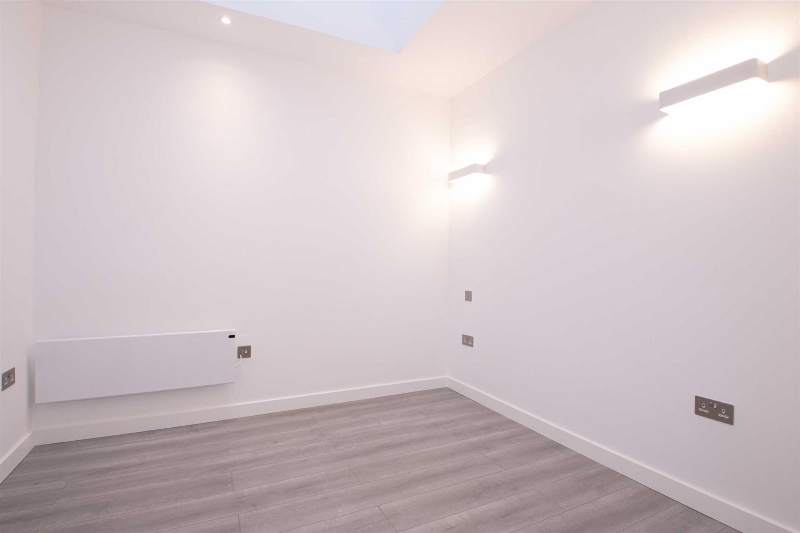 17 Capital Drive, Linford Wood, Milton Keynes